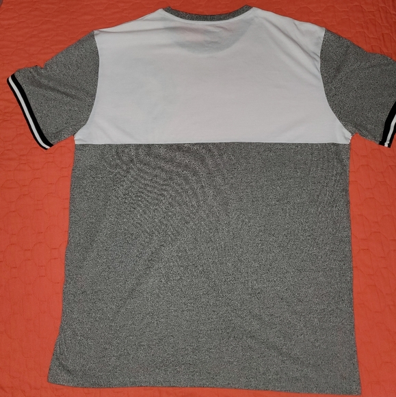 NWOT Modern Ecko Unltd. Reflective Graphic Tee Size XL - Picture 5 of 5